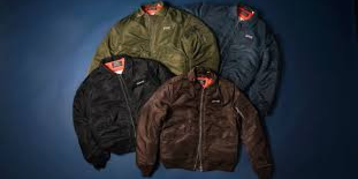 Why Should You Choose a Bomber Jacket Men From Leather Jacket Black?