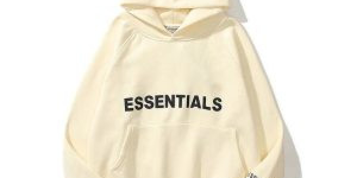 Why the Essentials Hoodie Is Becoming a Must-Have Streetwear Piece in Germany