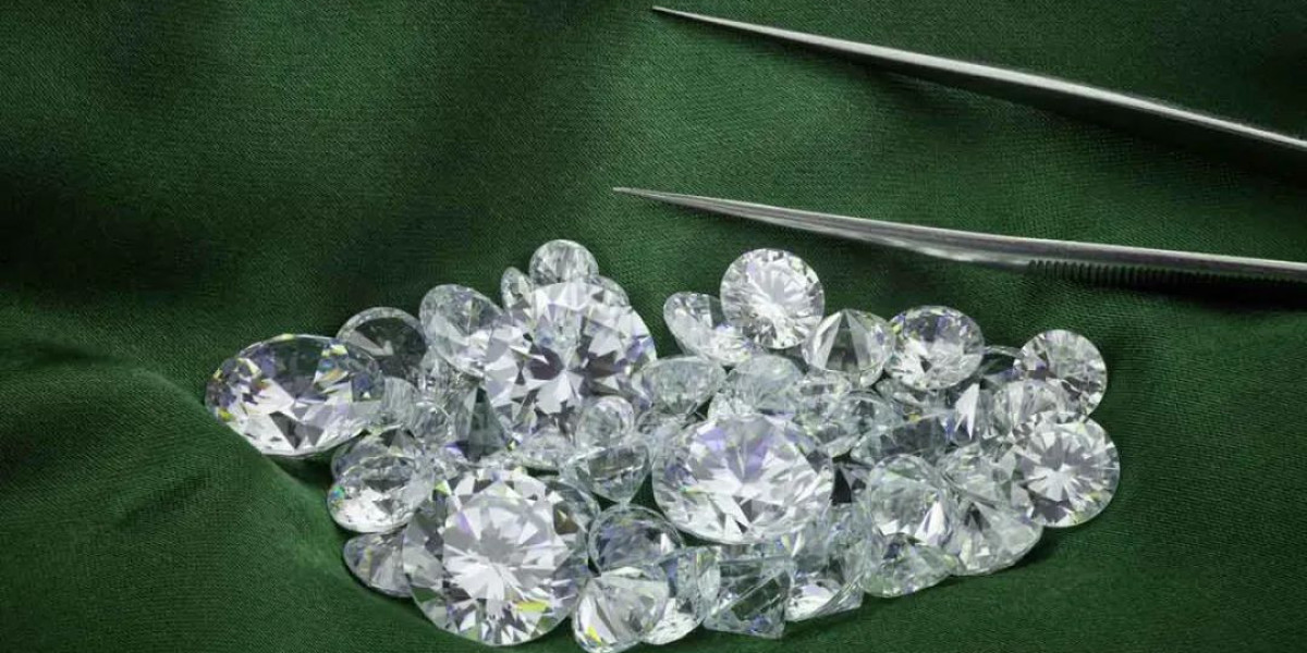 Lab Grown Diamonds Cost: A Clear Pricing Guide