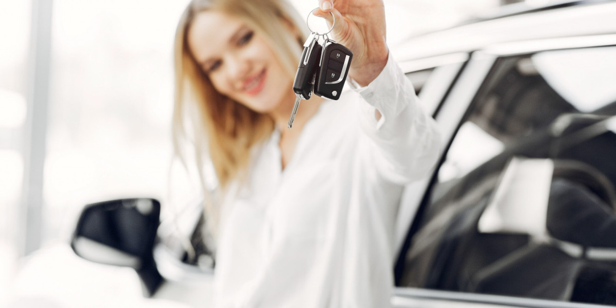 Luxury Cars in Abu Dhabi: When Premium Rentals Really Make Sense