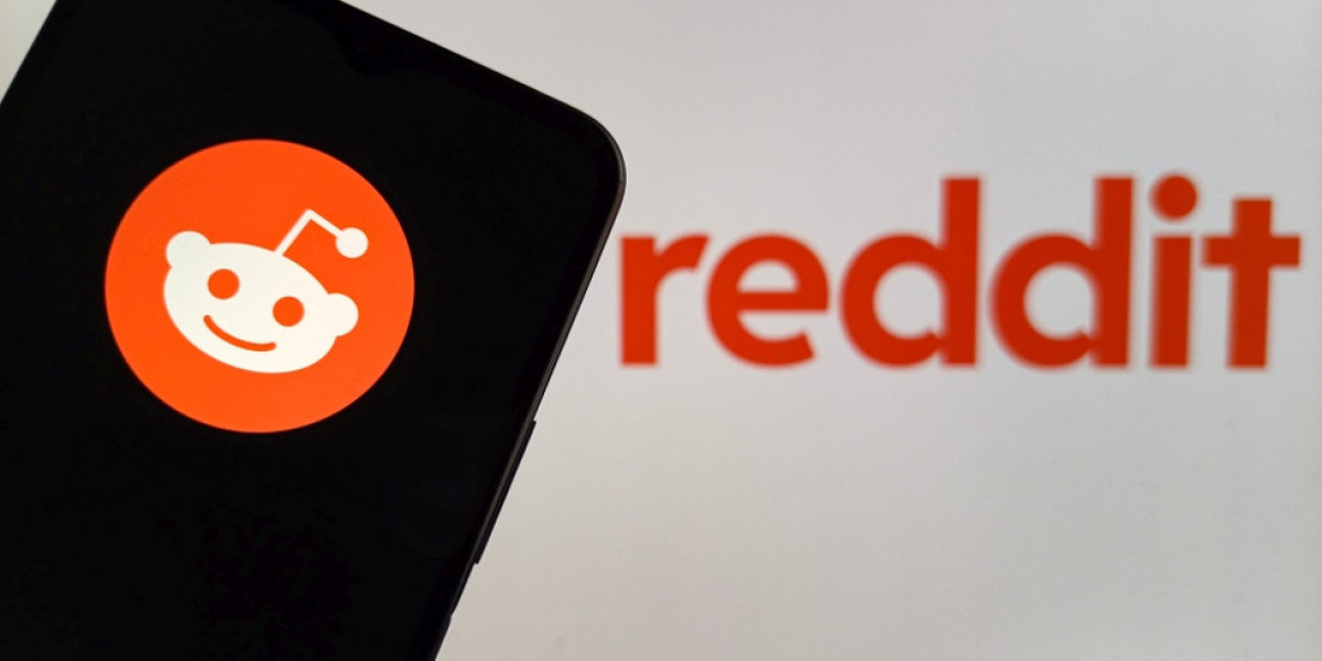 Reddit's Bot-Fighting Plan: New Labels & Verification